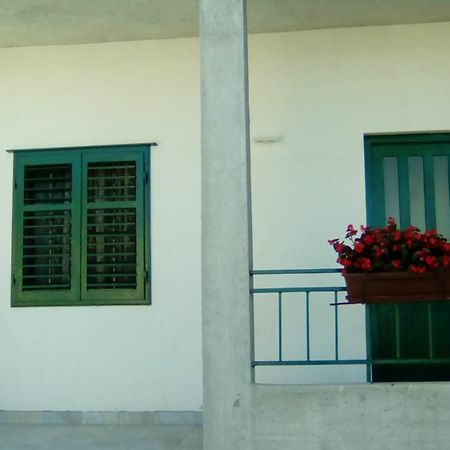 Apartment Nola Podgora Zimmer foto